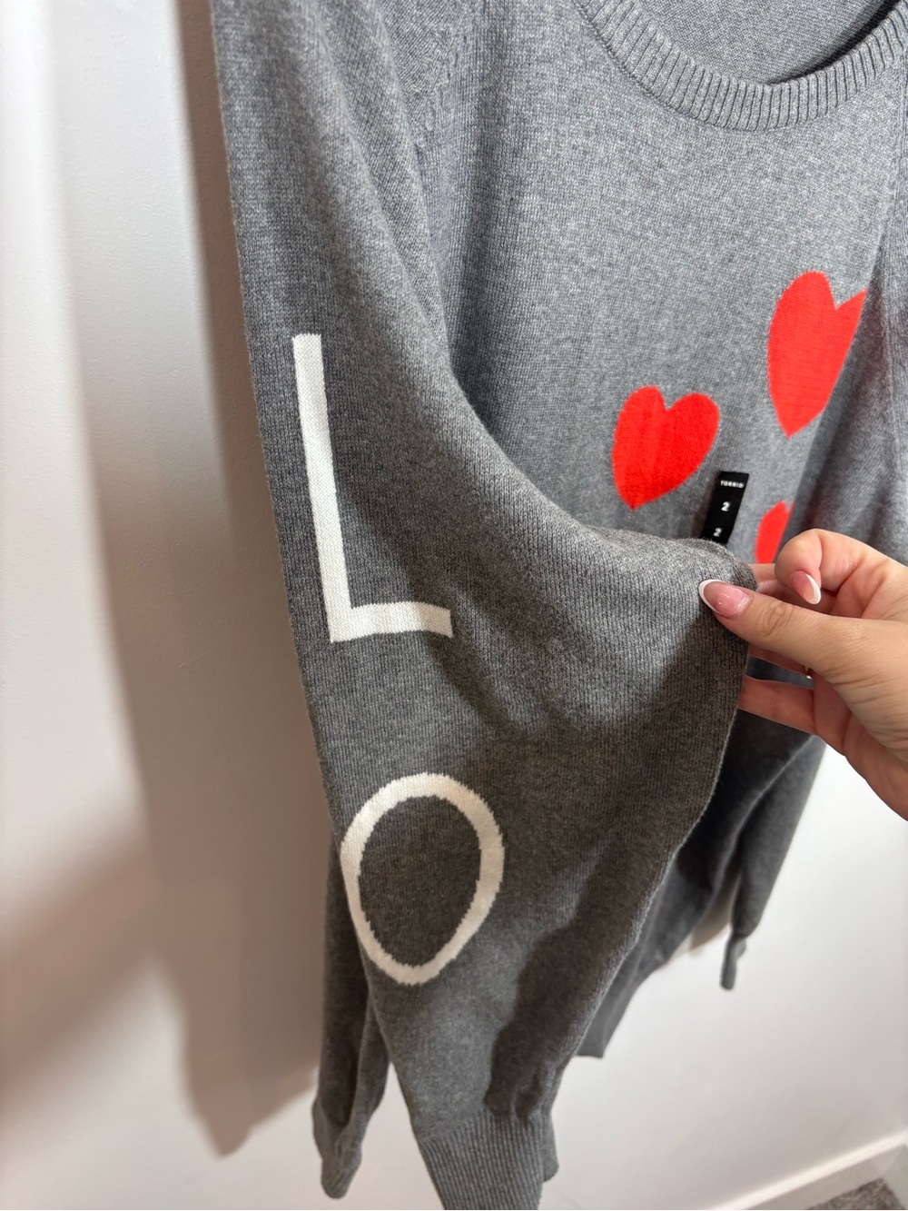 NWOT Torrid Gray Hearts “LOVE” Long Sleeve Reglan Pullover Swearer 2/2X - Picture 8 of 14